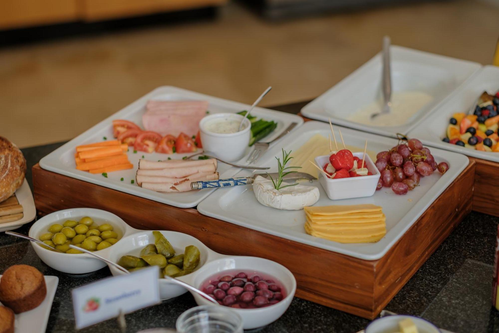 The Walden Suites Fokváros Kültér fotó