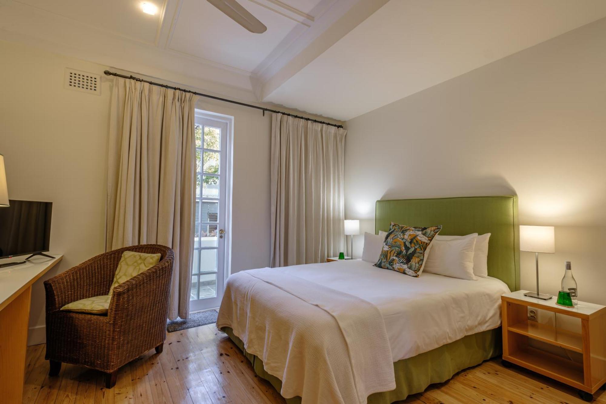 The Walden Suites Fokváros Szoba fotó